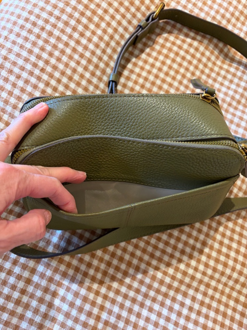 American Leather Co Nashville Leather Double Zip Crossbody Camera Bag Sage Green - Picture 8 of 11